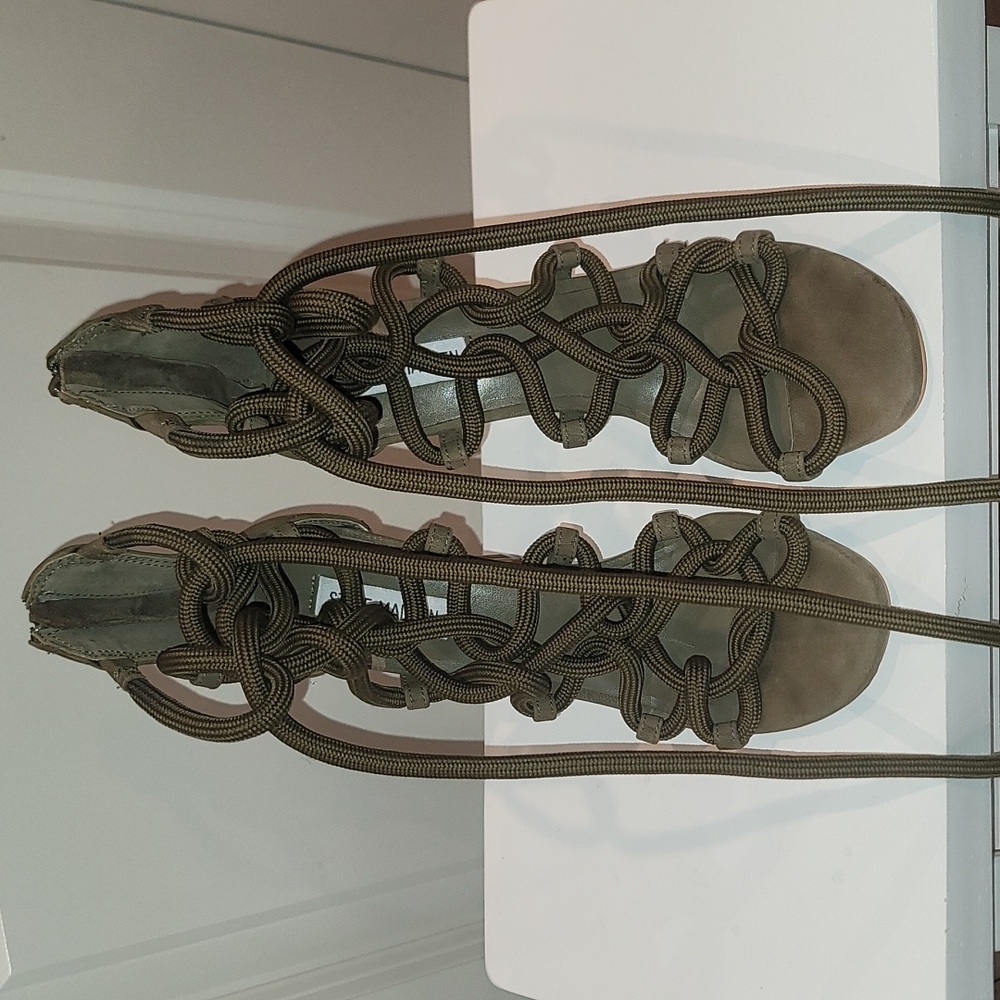 Steve Madden Dancin Rope heels w/ free 6pc matte Lipstick set